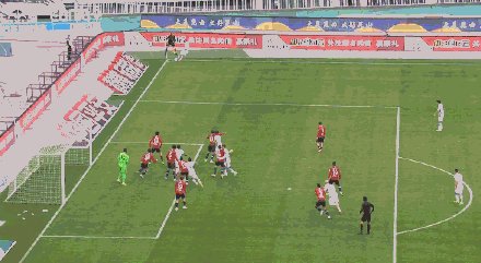 HTH官网入口-【中超】拉尔森助攻博阿滕破门 大连1比0力克重庆