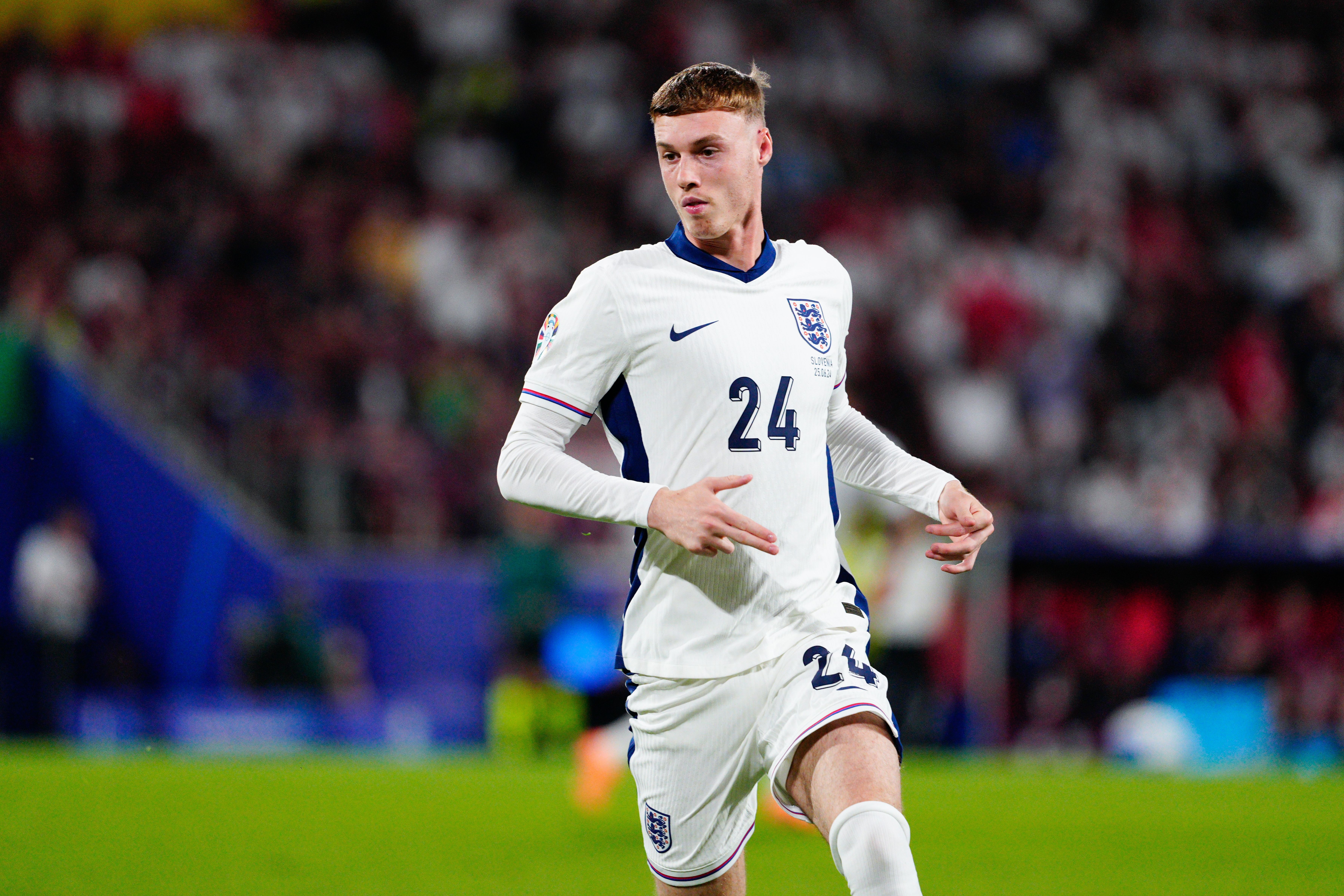 HTH直播-电讯报英格兰球员评分:本·怀特、梅努、帕尔默、福登4分最低